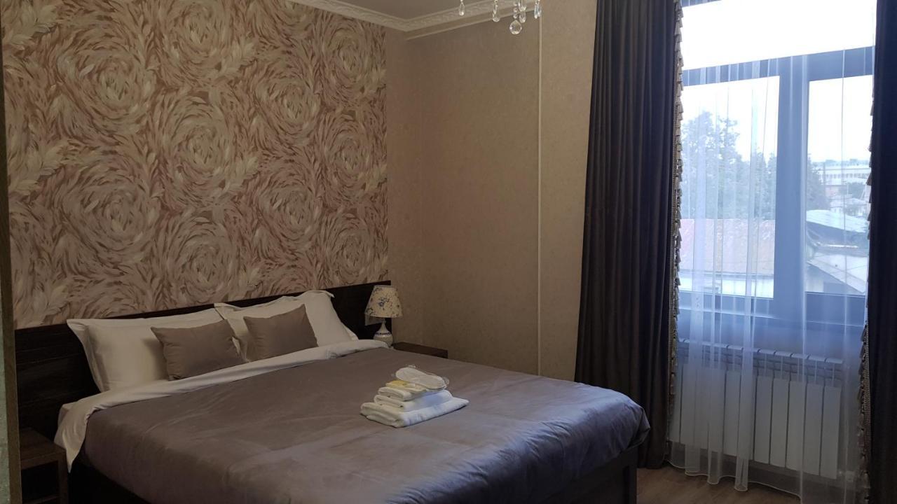 Nomad Hotel Bishkek Halal 外观 照片